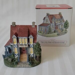 Liberty Fall Collection Civil War Veteran's Home Figurine Building Village Decor